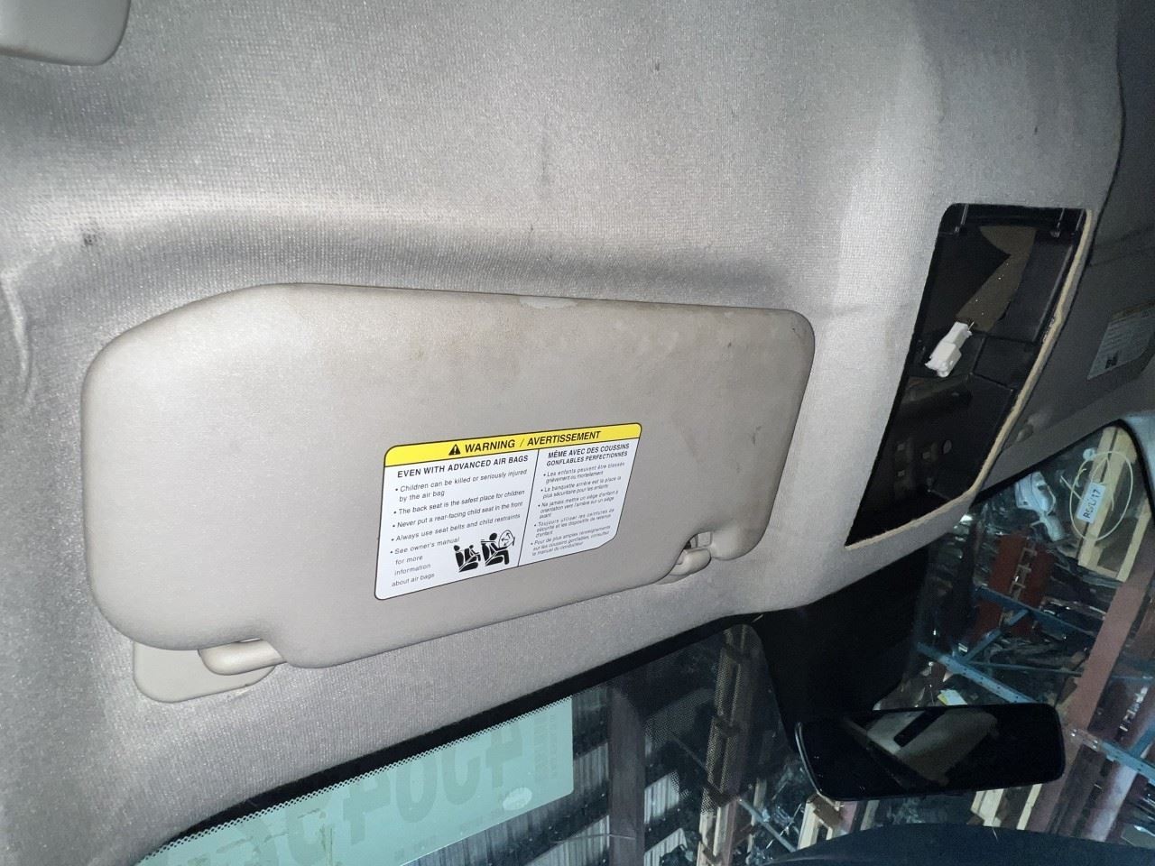 Driver Left Sun Visor Without Illumination Fits 20-25 SENTRA 112981