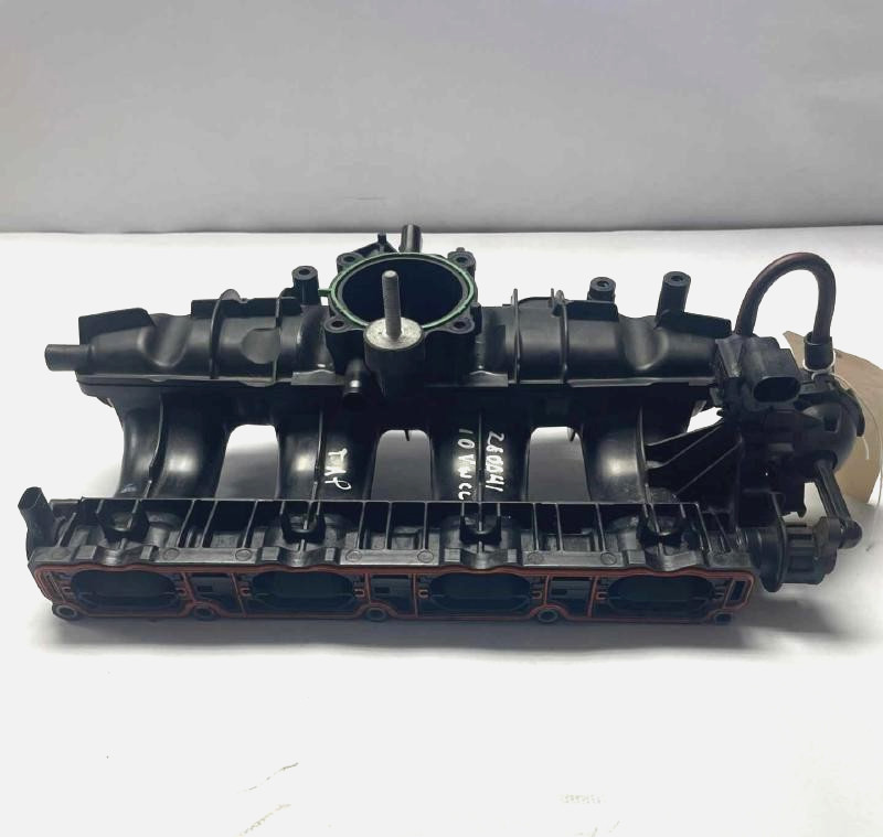 2009-2017 Volkswagen CC Audi Q3 2.0L Upper Intake Manifold OEM
