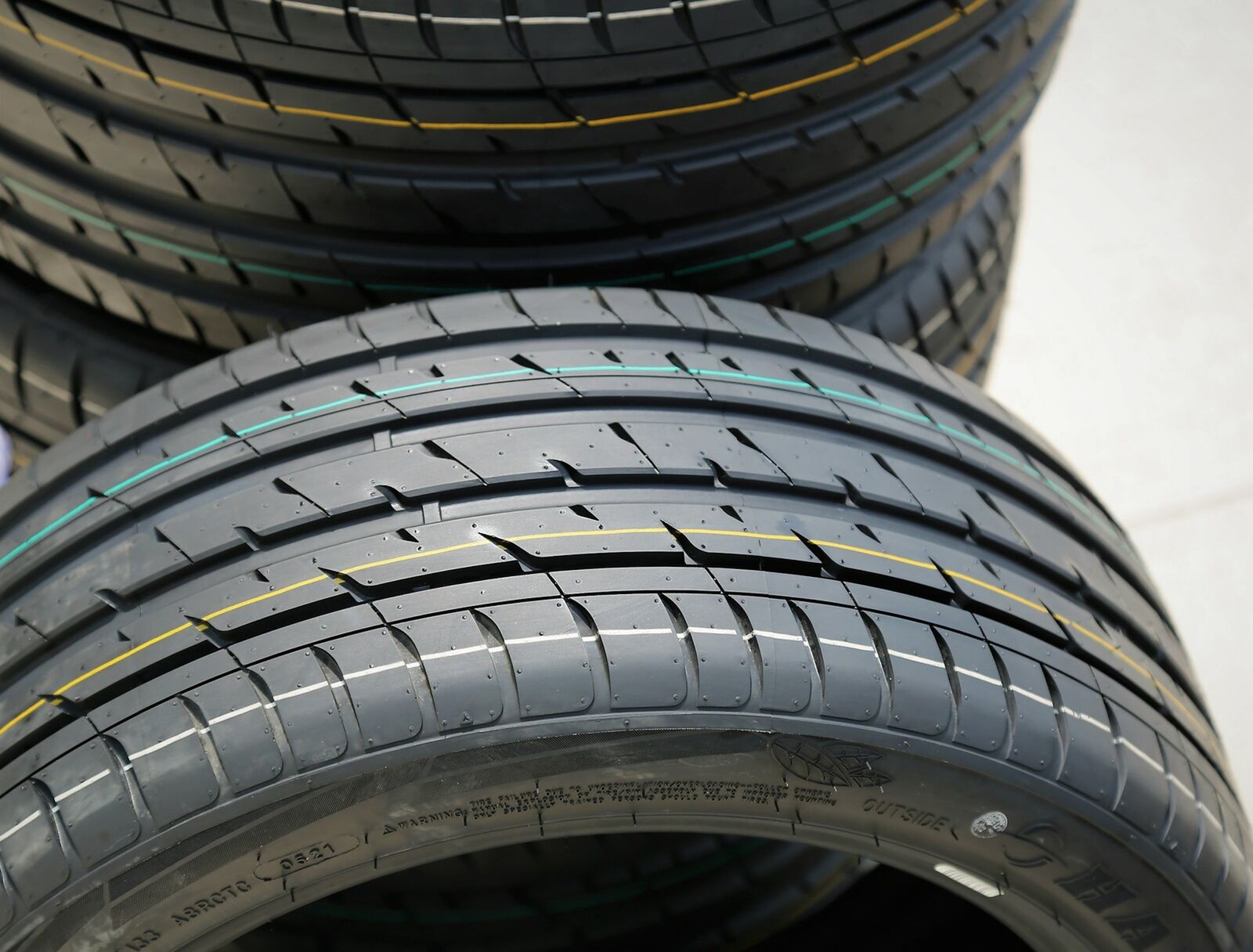 4 New Haida HD927SP 235/40ZR17 235/40R17 94W XL AS A/S High Performance Tires