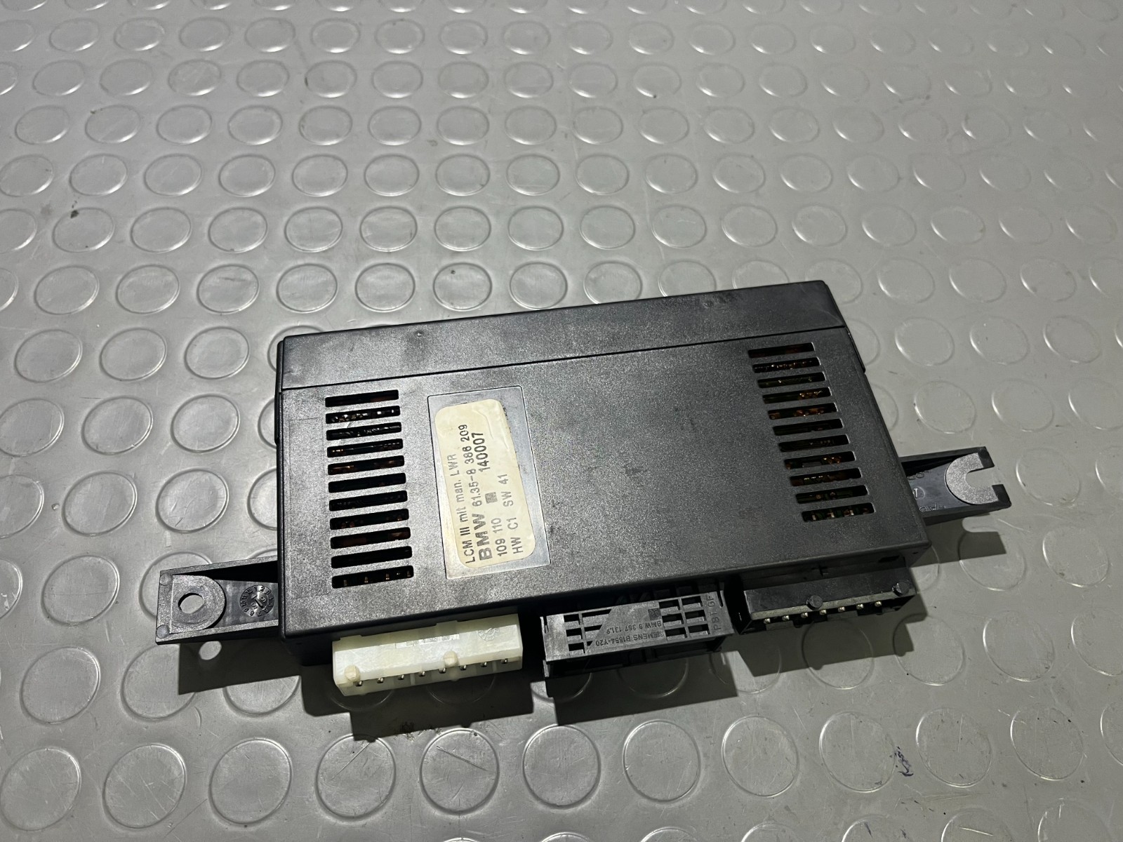 BMW E39 Pre-facelift OEM LCM 3 Lighting Control Module