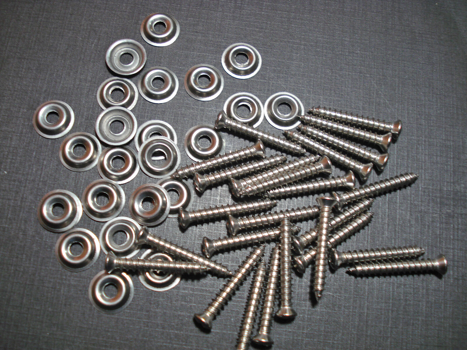 25 pcs #8 x 1-1/8″ w/#6 head stainless kick panel door interior trim screws Nash