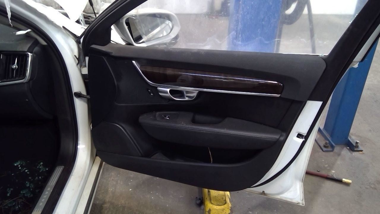 S90 2018 Front Door Trim Panel 2293688