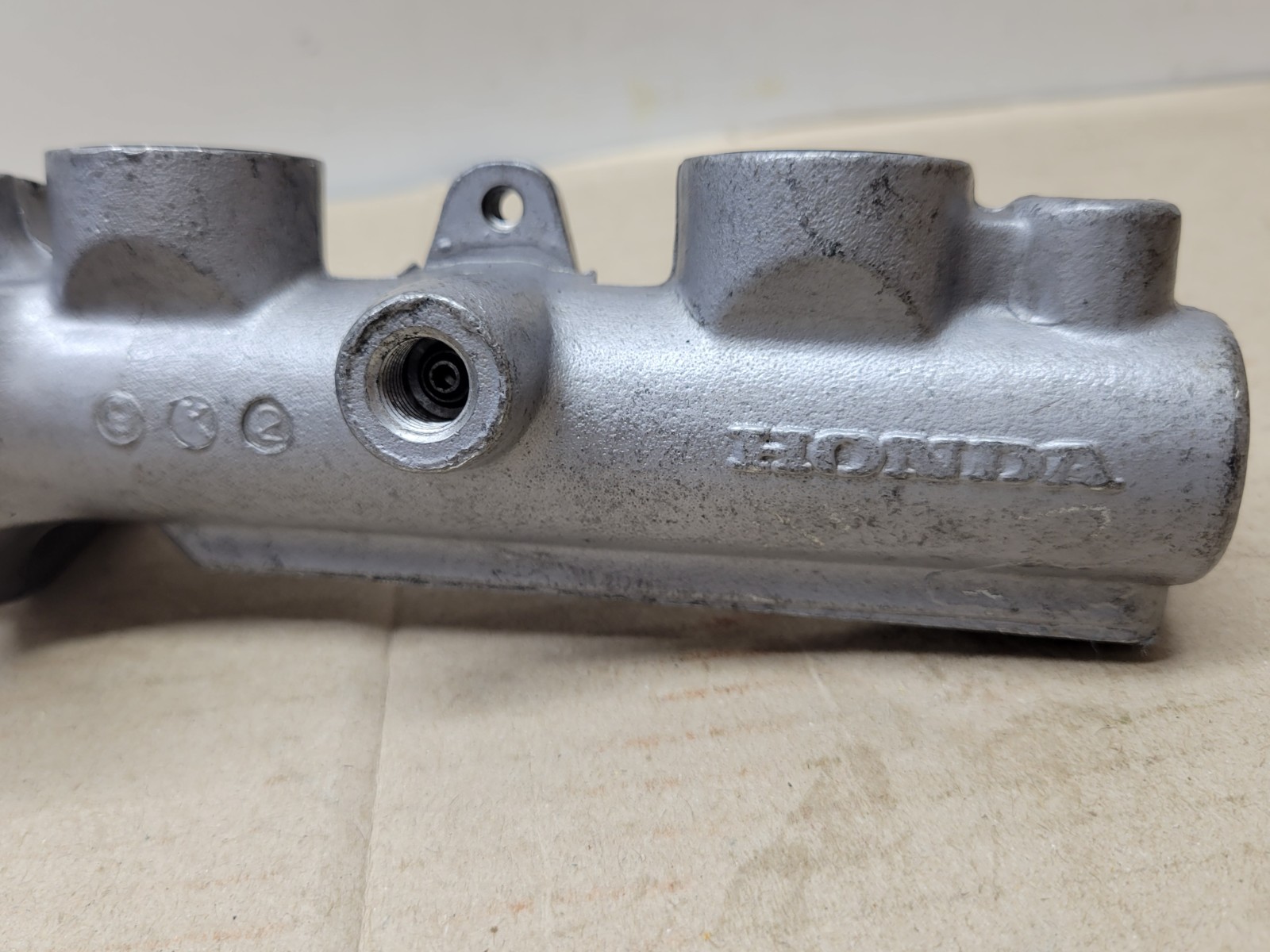 11-2771 Brake Master Cylinder 1996-2000 Honda Civic GX SI HX LX DX 1.6L L4 FWD