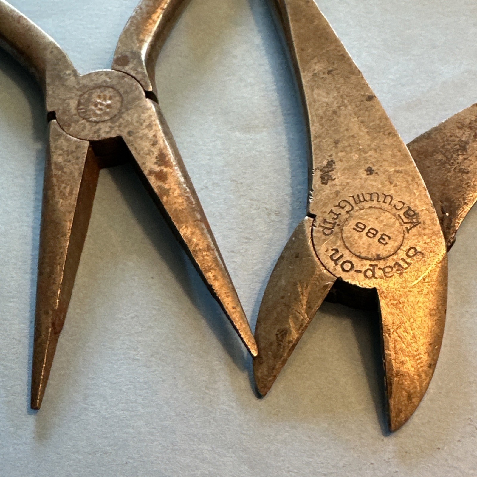 Pair Vintage Snap On Vacuum Grip #386 Diagonal Cutter & No 96 Needle Nose Pliers