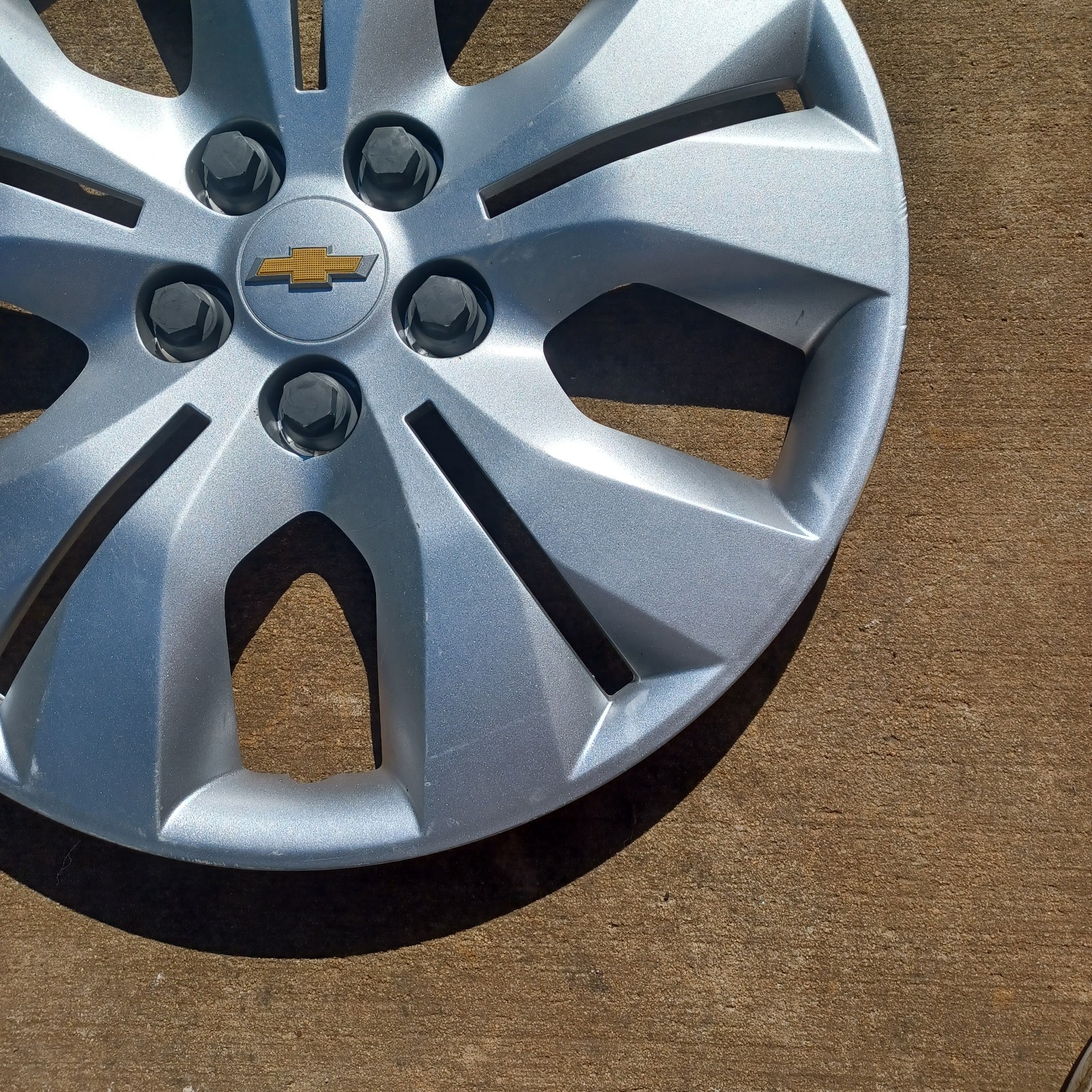 Chevrolet Cruze hubcap 2012- 2016 fits 16″ wheels, 20934134, 3294 05