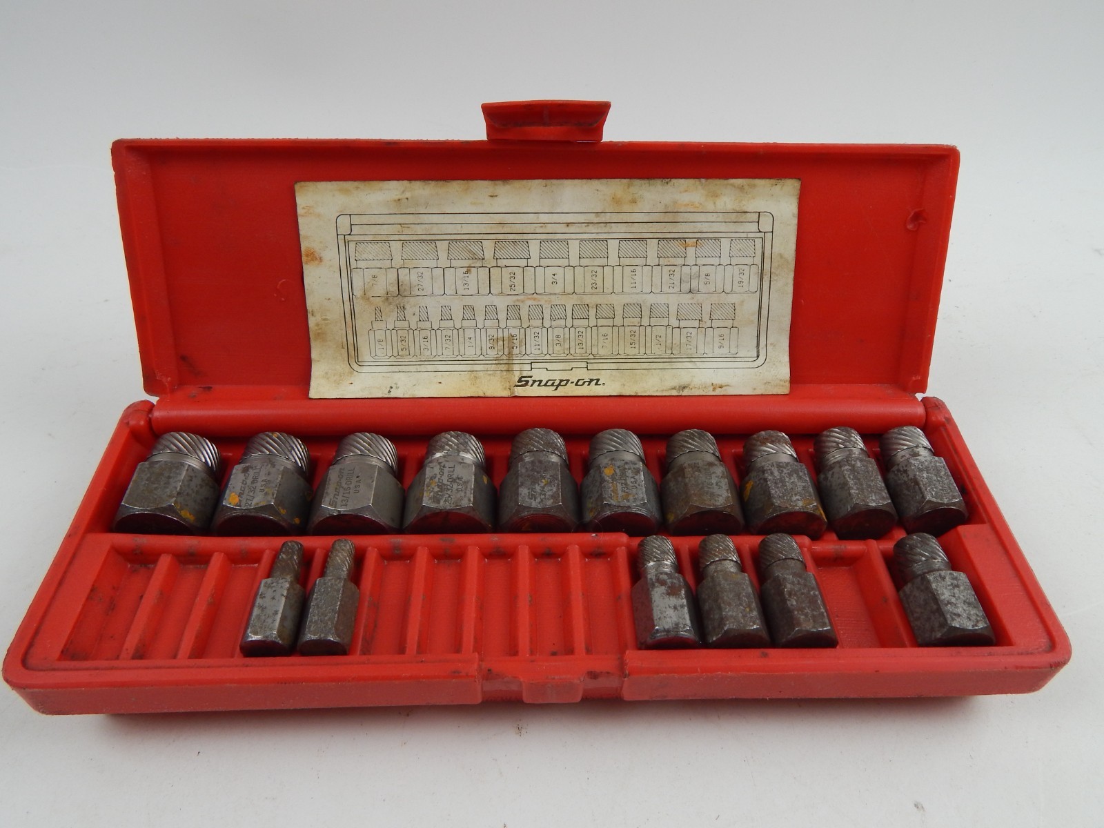 Snap-on REX25A 16 of 25-Piece Set Screw Extractors – Missing Most Small Sizes
