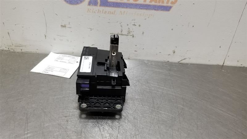 16 2016 MASERATI QUATTROPORTE GTS 3.8L AUTOMATIC TRANSMISSION SHIFTER ASSEMBLY