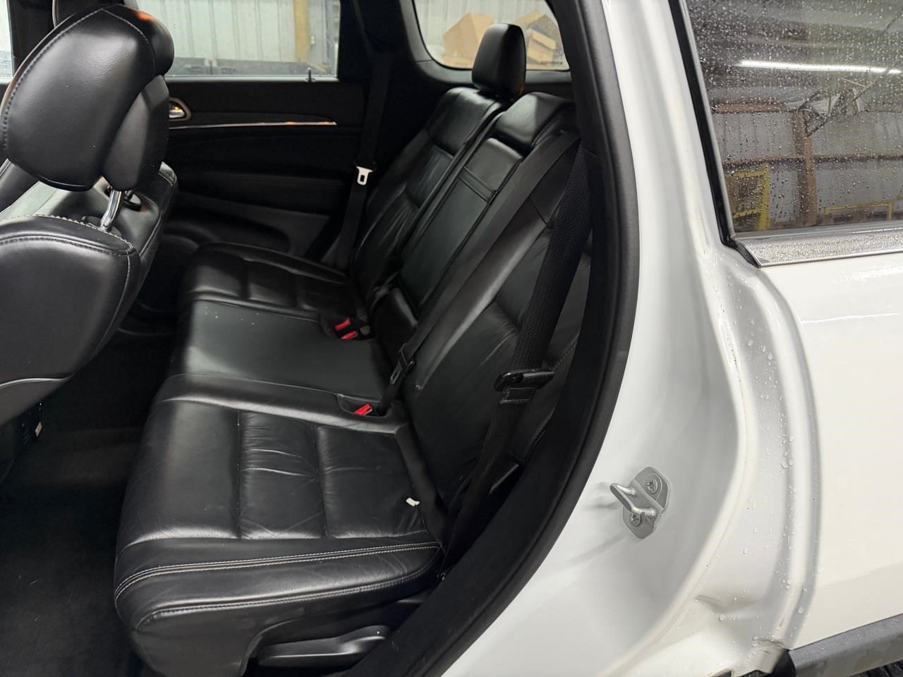 Console Front Floor Fits 14-17 GRAND CHEROKEE 104946205