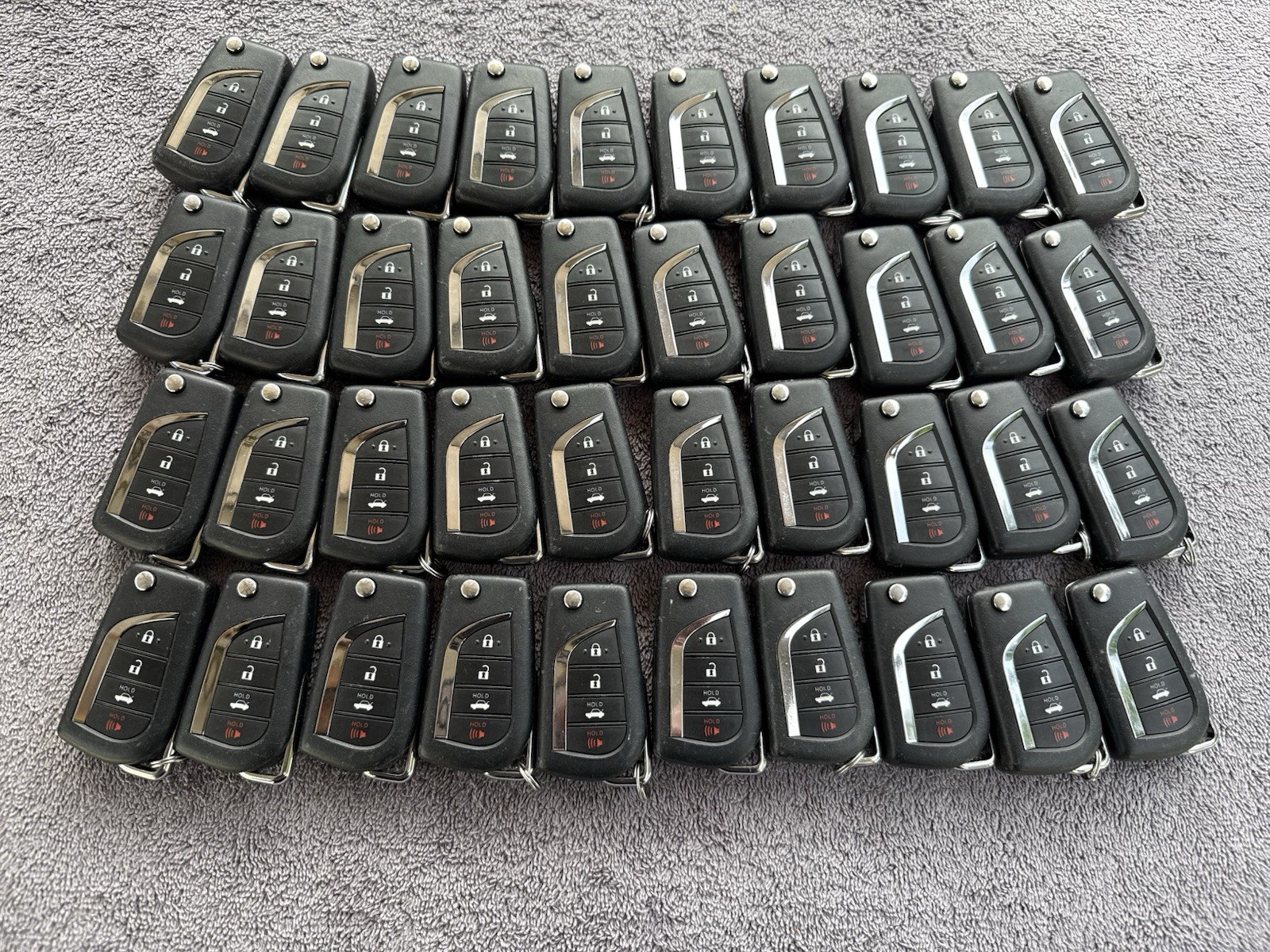 LOT 40 PIECES OEM TOYOTA Flip Key Fob remote KEY FOB LOT HYQ12BGF HYQ12BFB