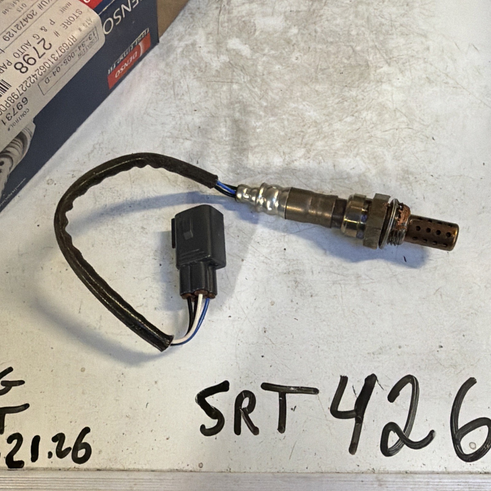 DENSO 234-4169 Oxygen Sensor 4 Wire, Direct Fit, Heated, Wire Length: 11.42