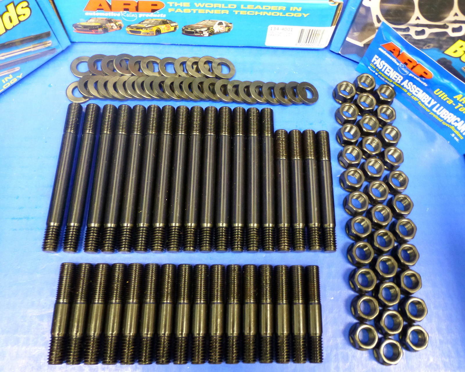 ARP 134-4001 Chevy Small Block Cylinder Head Bolt Stud Kit Cast Iron Aluminum