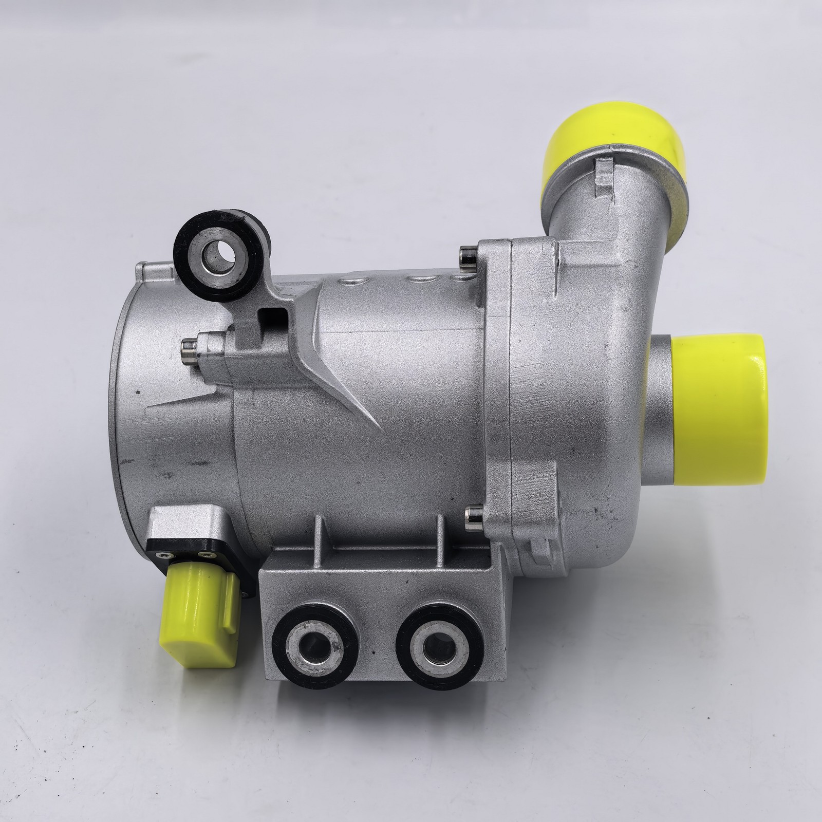 For BMW 330i 530i 730i X1 X3 X5 Z4 E92 E93 PIERBURG Water Pump 11517586925