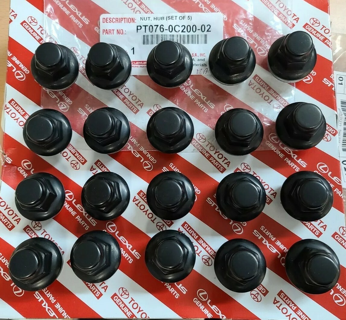 ? Toyota Land Cruiser Sequoia Tundra Black Lug Nuts Set of 20 PT076-0C200-02 ?