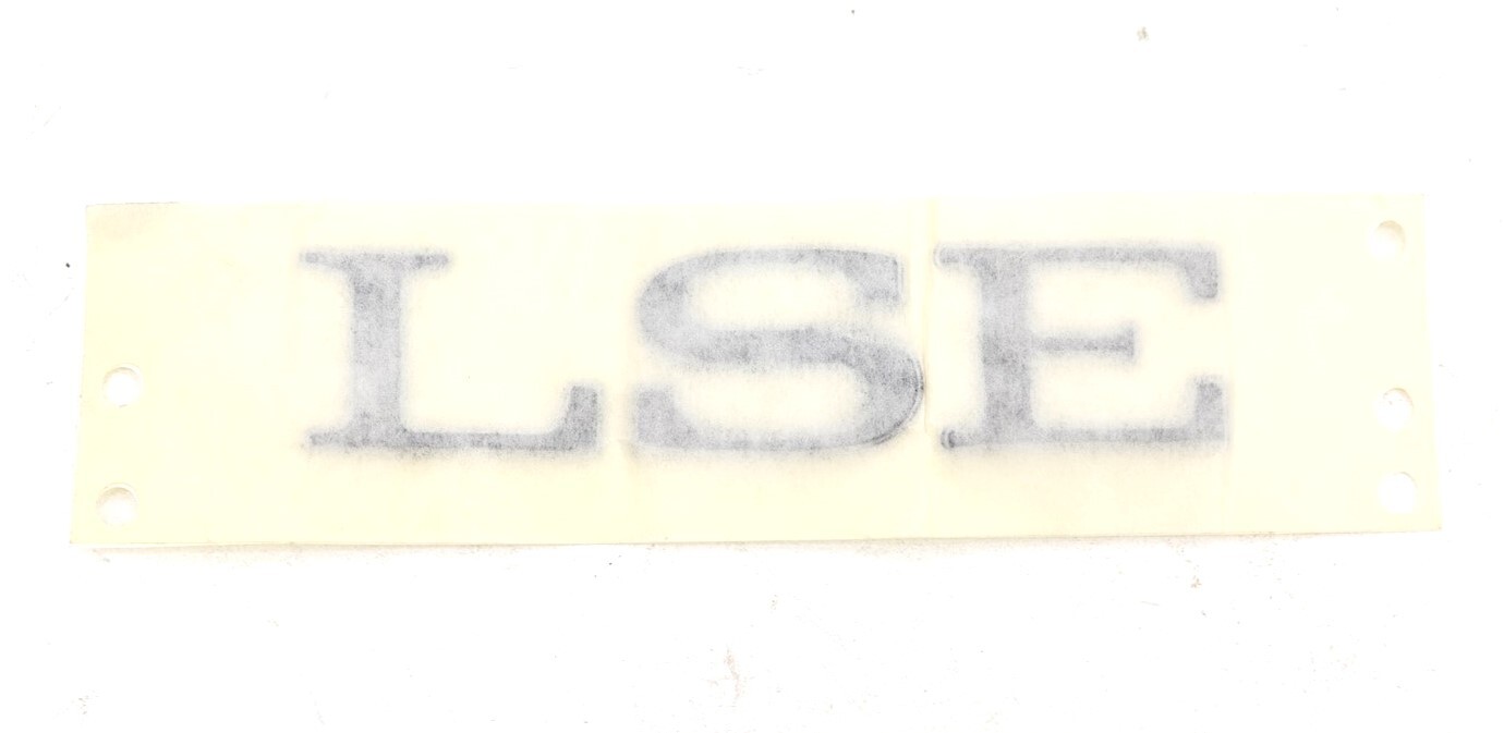 NEW OEM GM LSE Trunk Lid Badge Black 10426195 Buick Regal LSE 2000