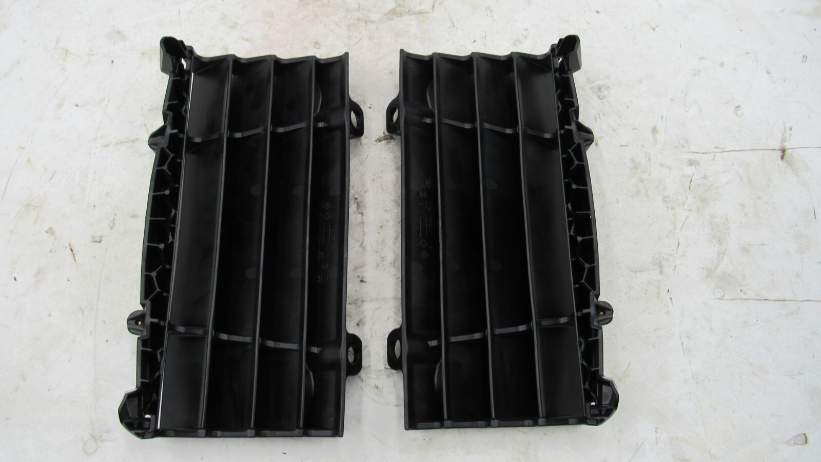 2020 HUSQVARNA FE350S FE350 S OEM LEFT & RIGHT RADIATOR PROTECTOR GUARDS