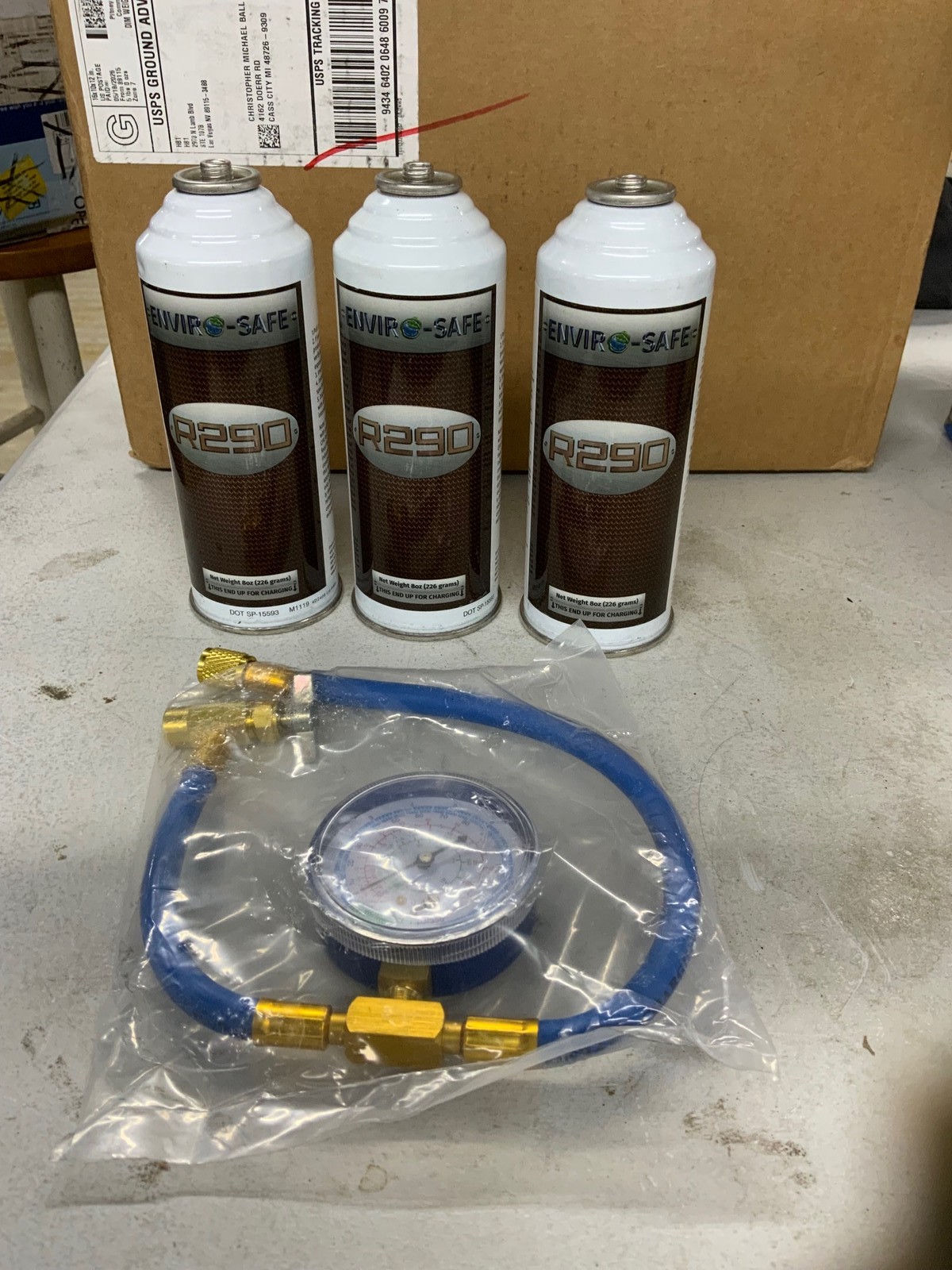 Envirosafe R-290 Replacement Refrigerant For Auto AC, 3 Cans And Brass Gauge