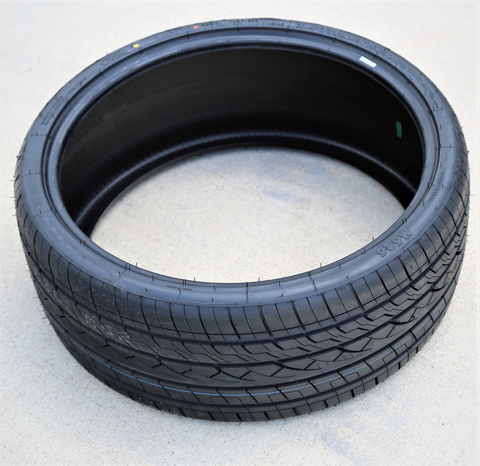 Tire Durun M626 225/30ZR20 225/30R20 85W XL AS Performance A/S