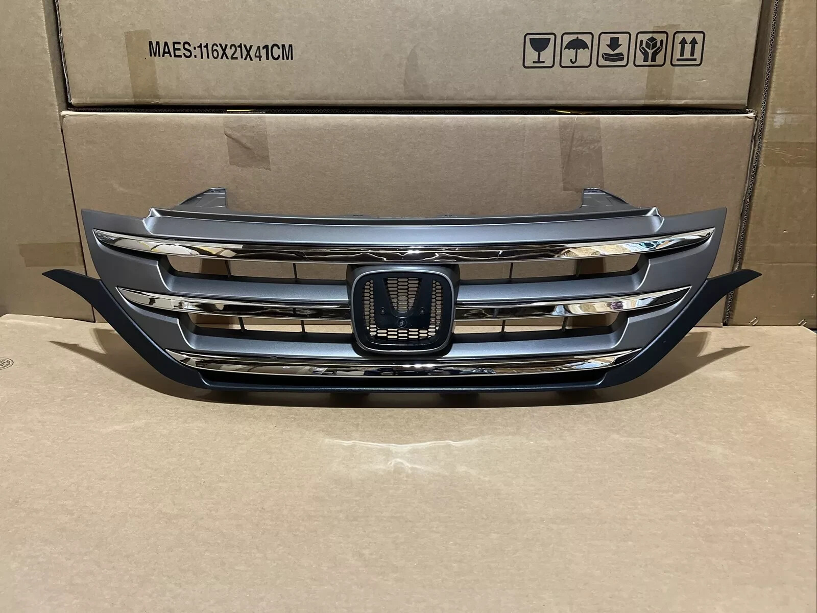 NEW for 2012-2014 HONDA CRV Front Bumper Upper Grille w/ Chrome Moldings
