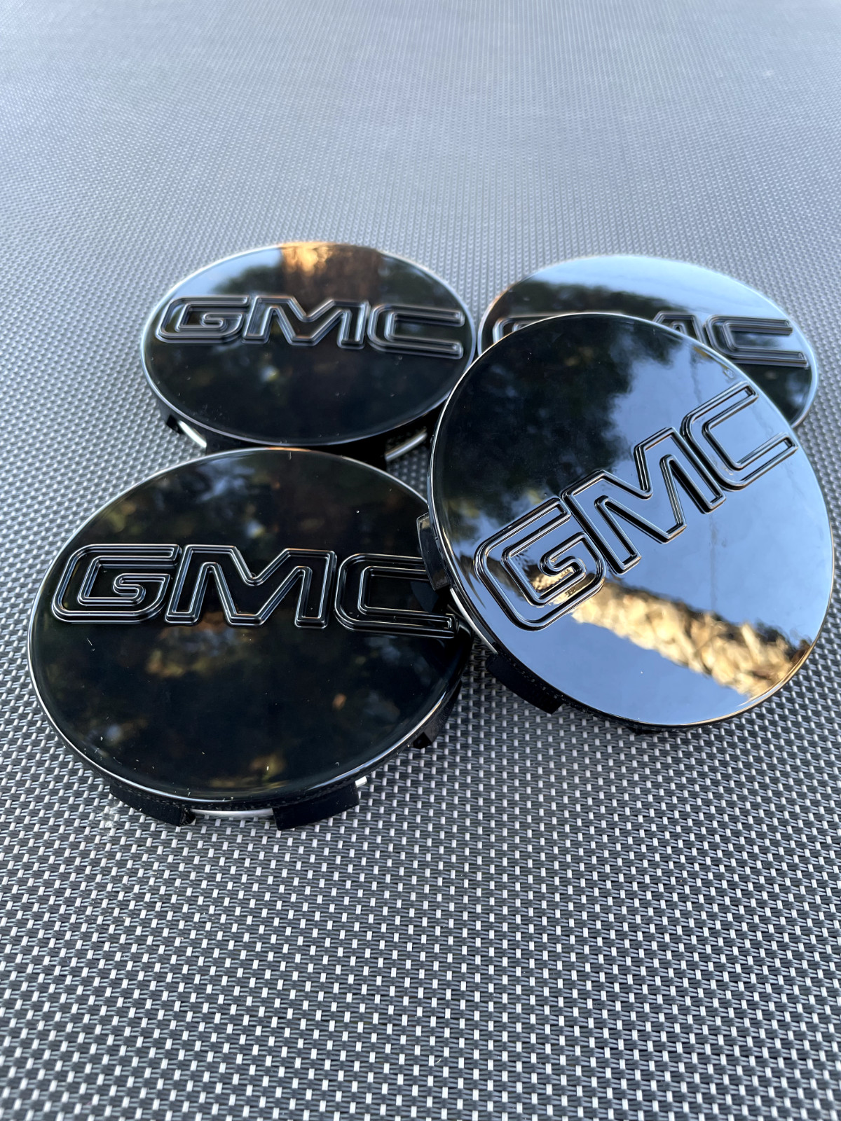 4 X GMC Glossy Black Center Caps 83MM(3 1/4″), Satisfaction Guaranteed!