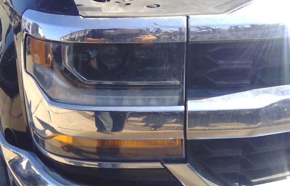 Passenger RH Headlight Headlamp 16 17 2018 19 Chevy Silverado 1500 Classic Style