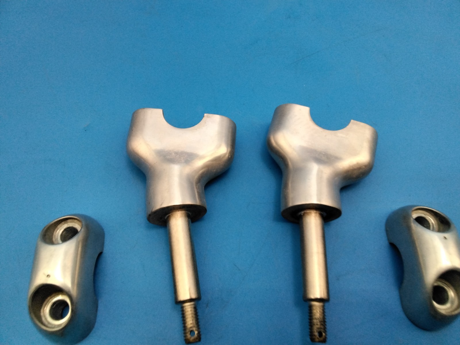 1986-1988 Honda VT 700 800 Shadow OEM Handlebar Risers Nice! VT700 NV750C VT800