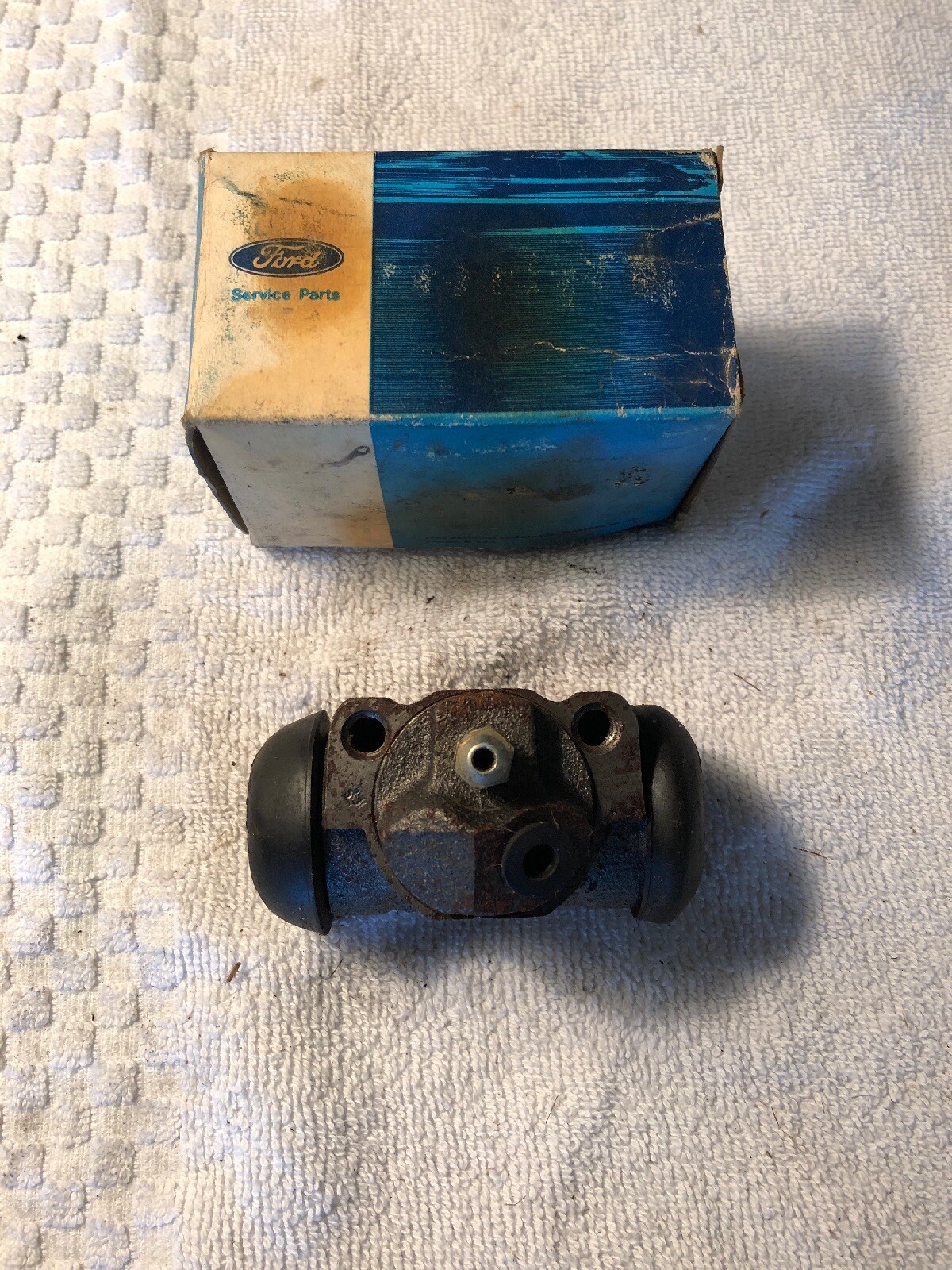 NOS Ford D3TZ-2261-C Wheel Cylinder 67-68 Mustang 66-75 Bronco OEM