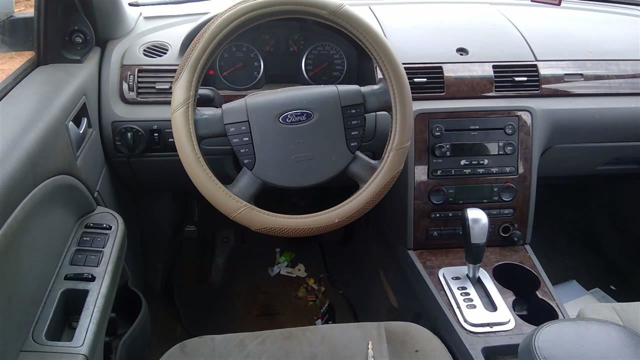 Power Brake Booster Fits 05-07 FIVE HUNDRED 250545