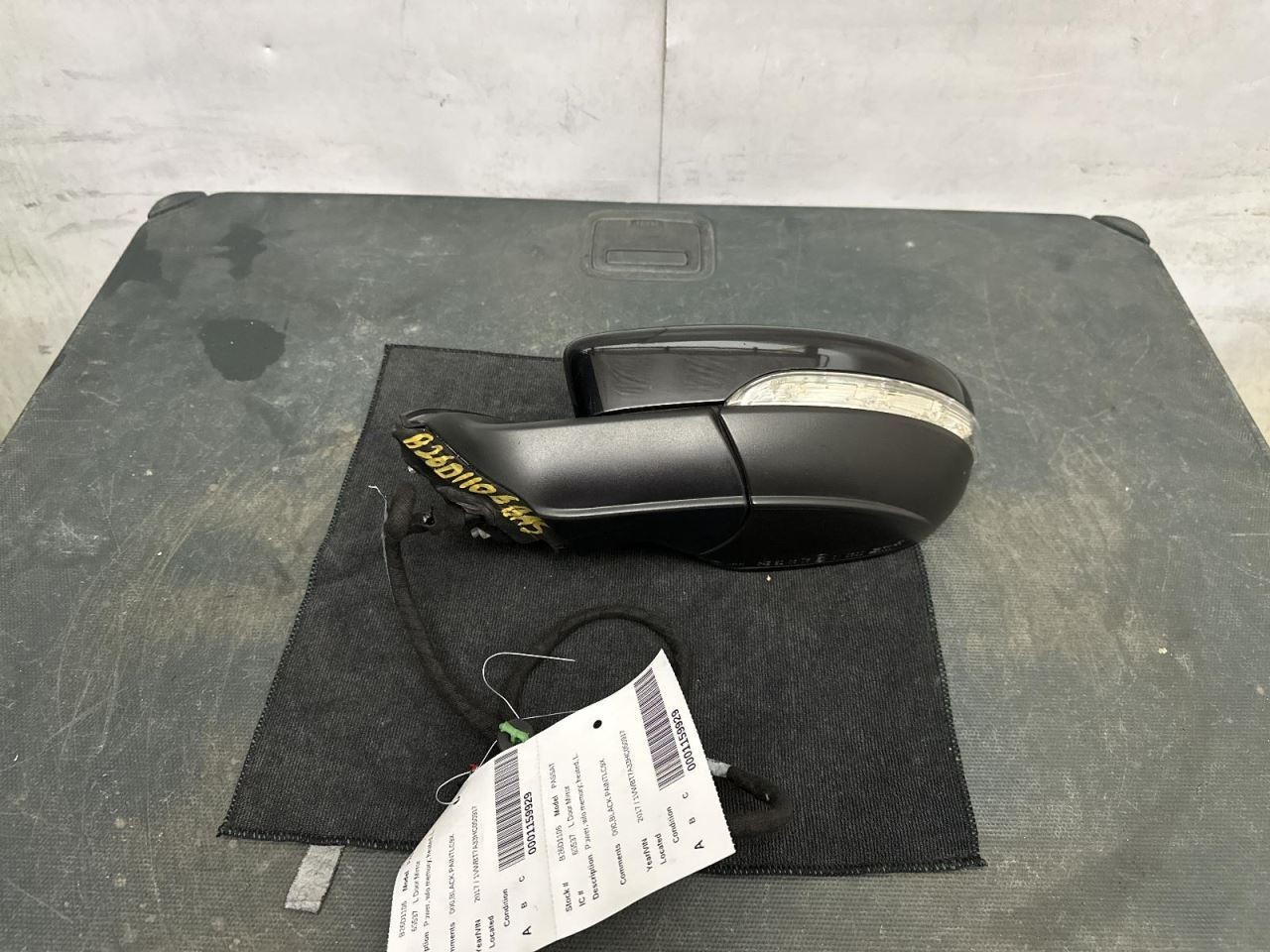 Driver Side View Mirror Without Memory Heated Fits 16-20 PASSAT 1205930