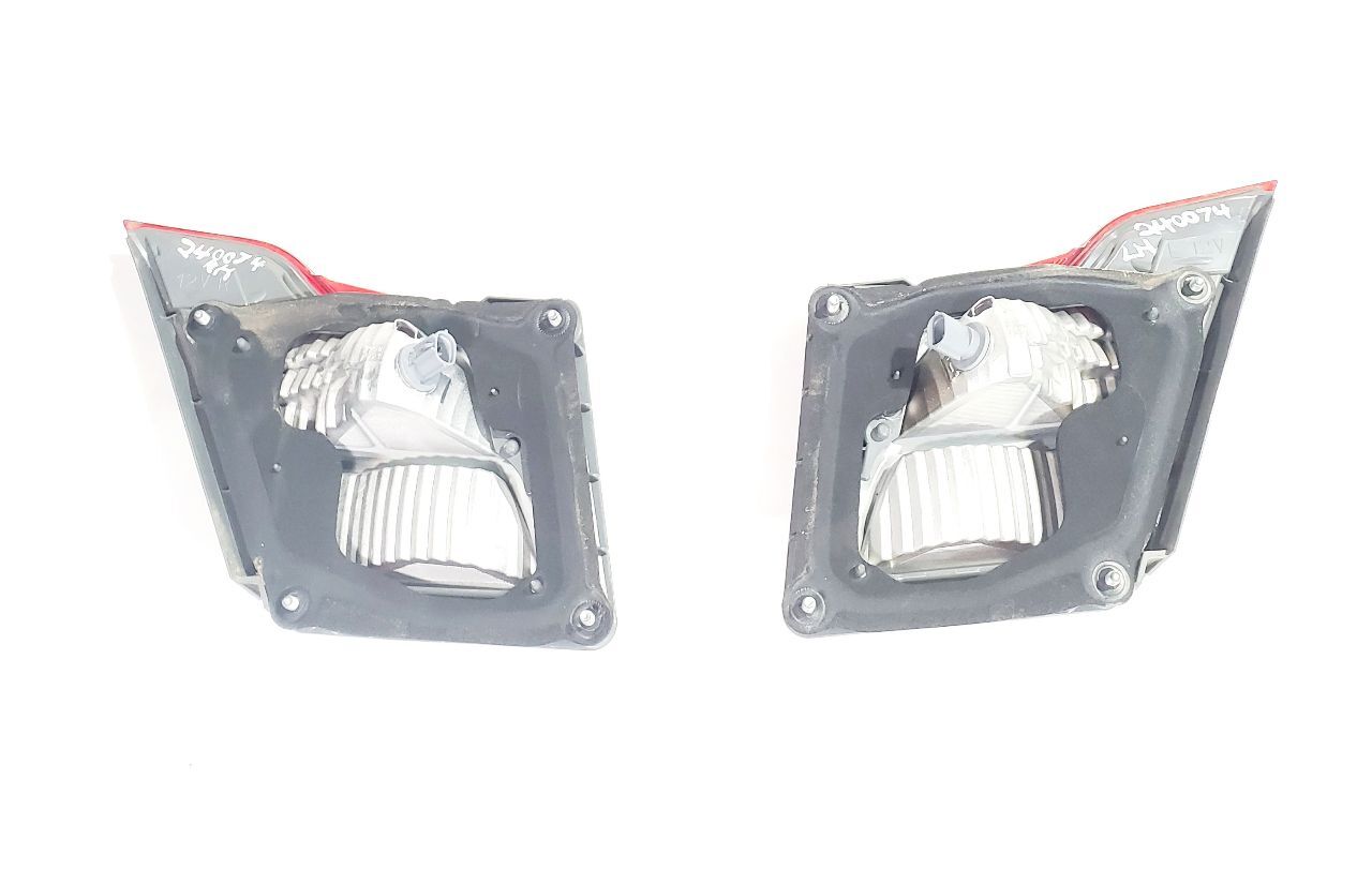 2011 2012 2013 Infiniti M56 OEM Pair Of Trunk Lid Mounted Taillight