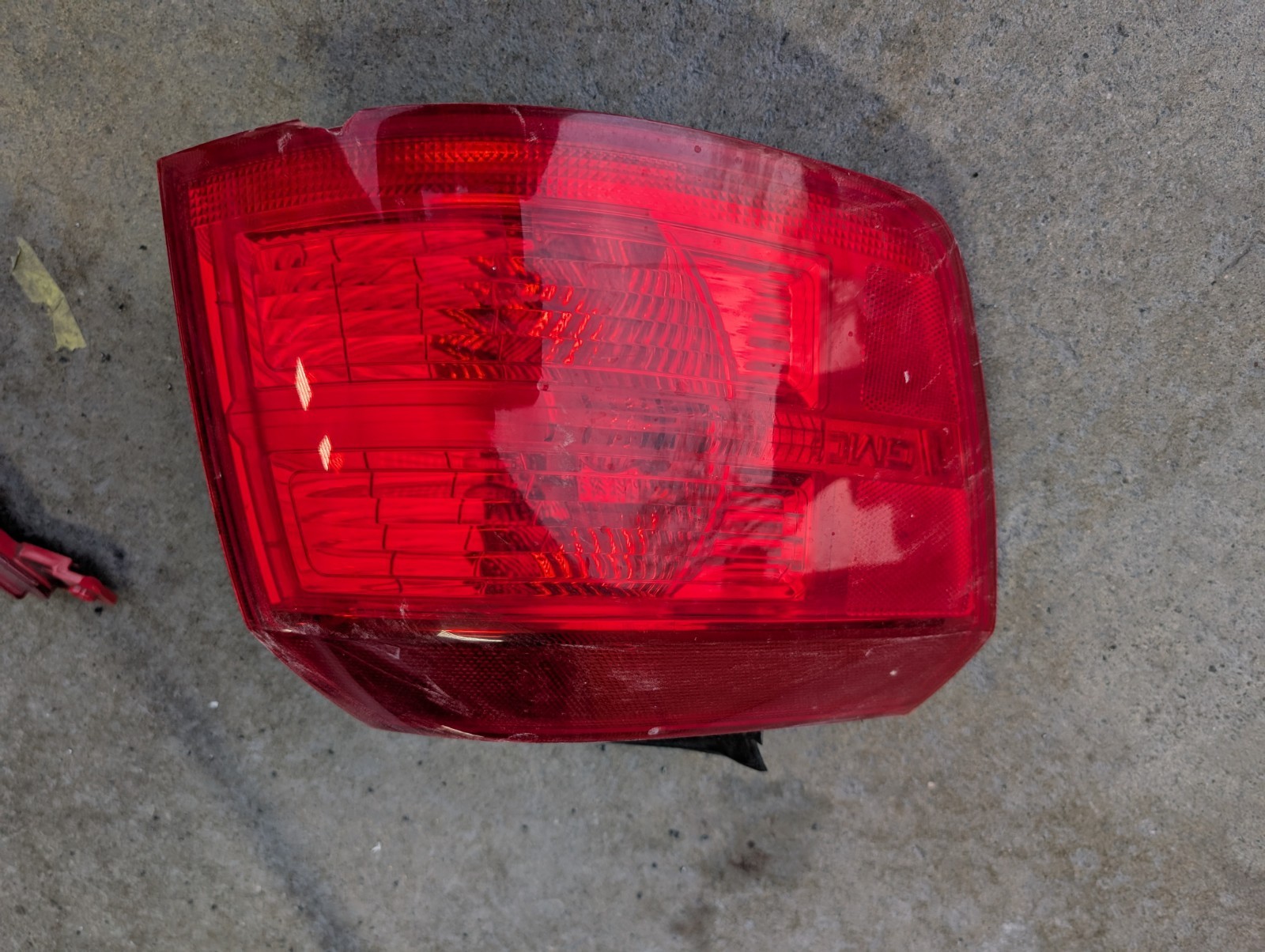 GMC Terrain 2010-2017 Driver LH Tail Light Lamp 22802421 (GENUINE OEM) *NEW*