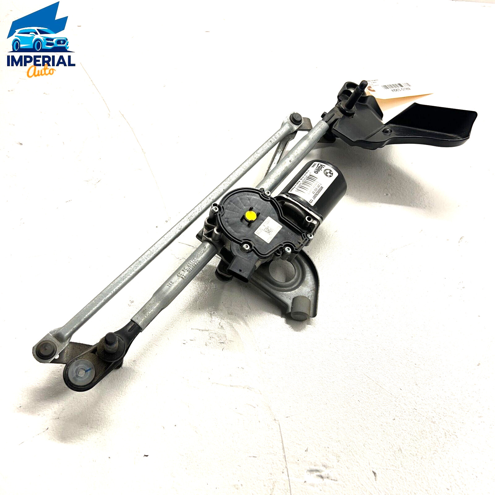 BMW M240xi F23 2017 – 2021 M2 230xi 228xi WINDSHIELD WIPER LINKAGE W/ MOTOR OEM