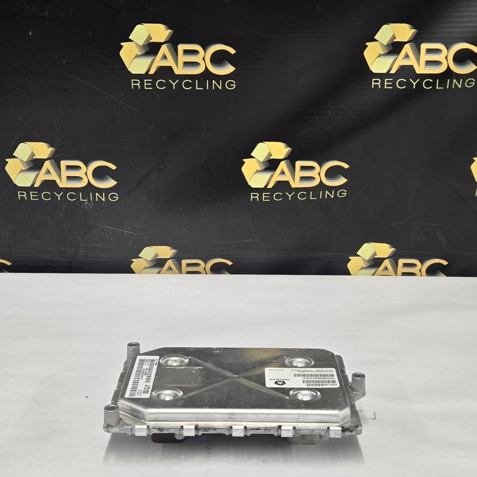 2013 Dodge Dart ECM Electronic Computer Control Module 2.0L ID P05150688AD OEM