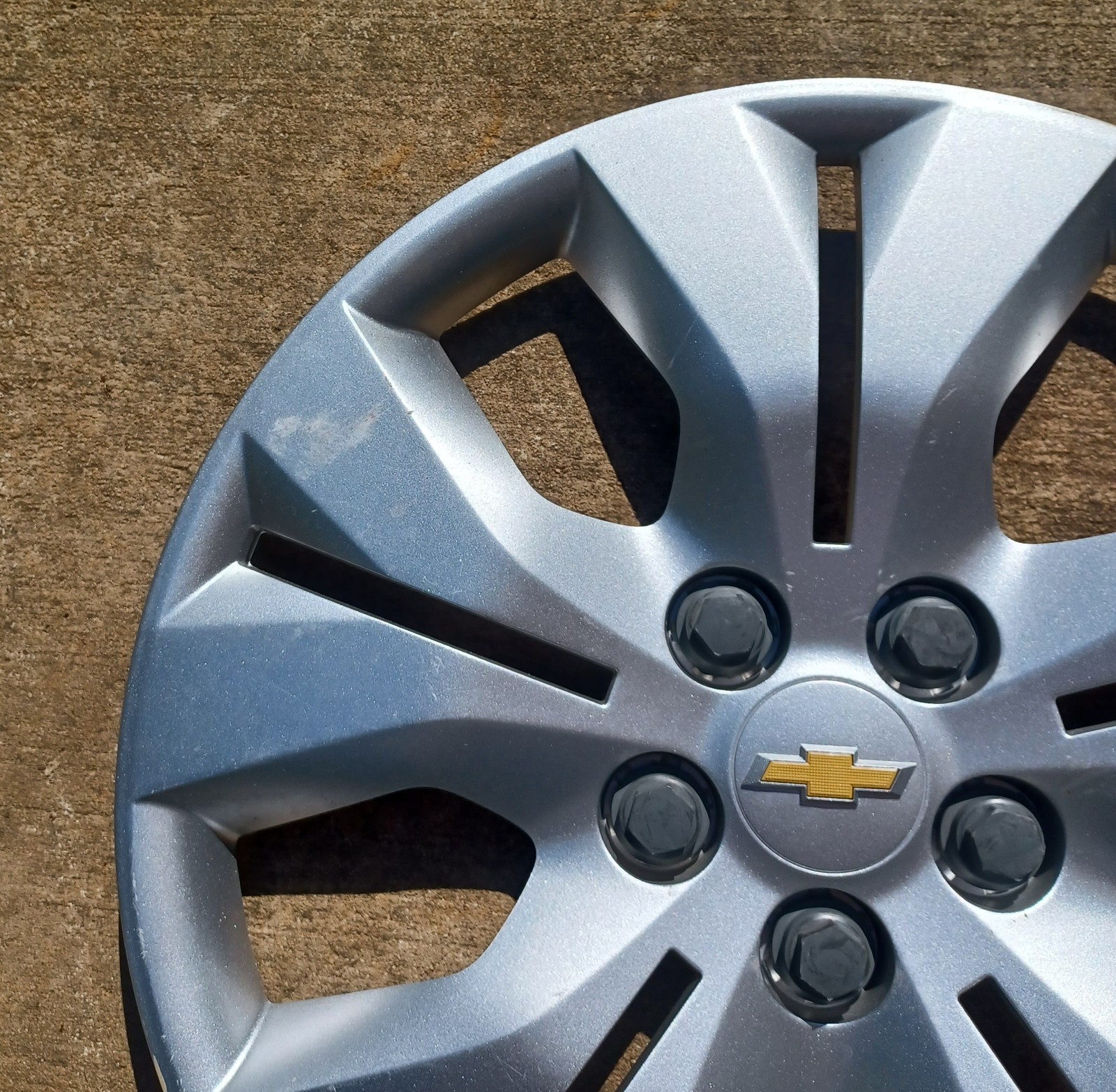 Chevrolet Cruze hubcap 2012- 2016 fits 16″ wheels, 20934134, 3294 05