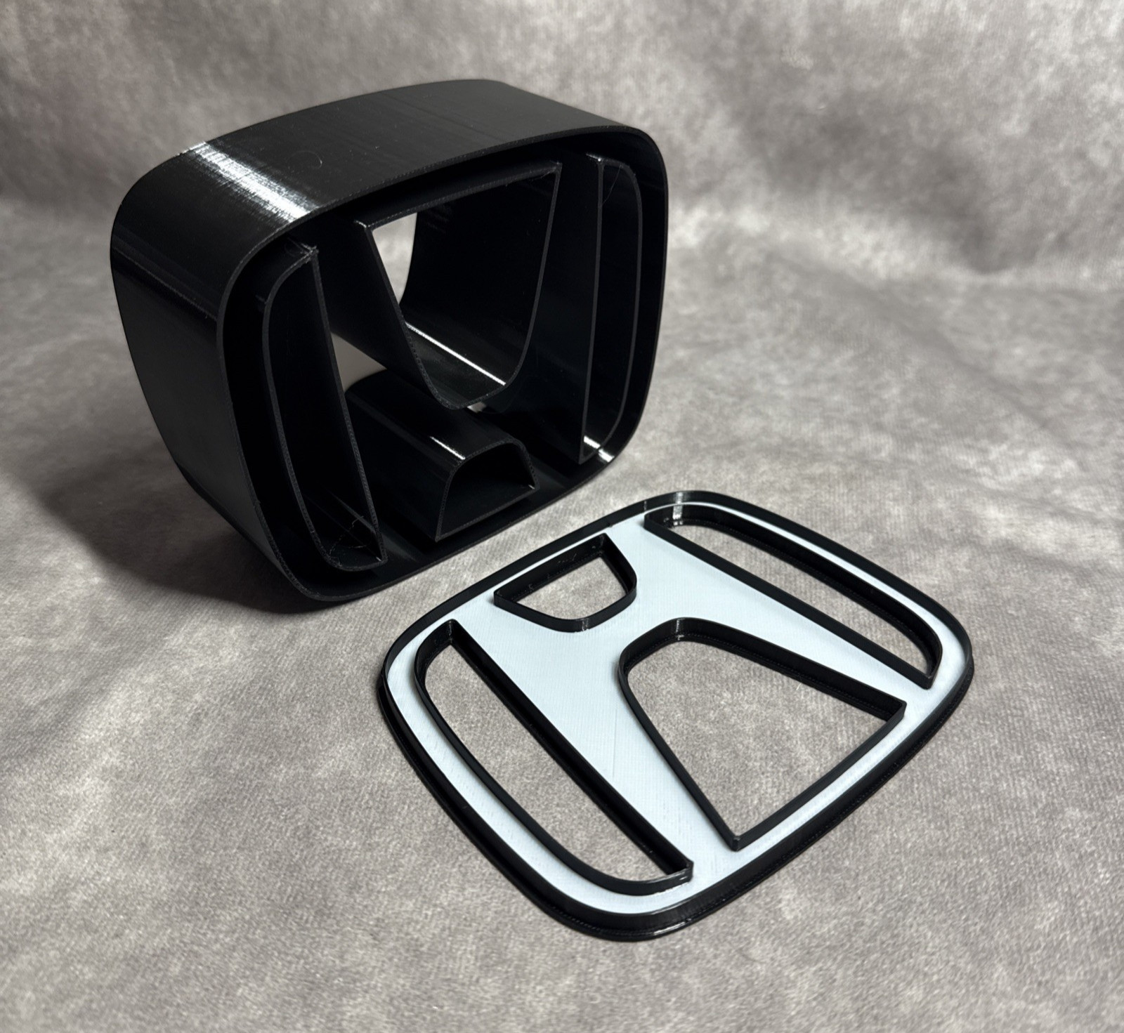 3D Honda Logo 5×4 Desktop Display Sign 3D Printed PETG Black White