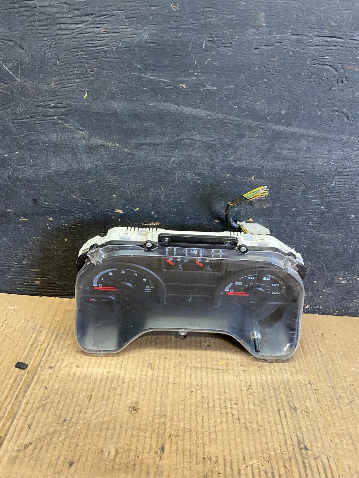 2009 to 2014 Ford E150 E250 E350 VAN Gauge Speedometer Cluster OEM s8721 DG