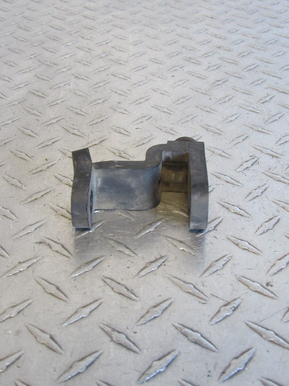 1998 98 KAWASAKI ZX750P ZX 750 ZX7R ZX7 NINJA AIR CLEANER MOUNT DAMPER