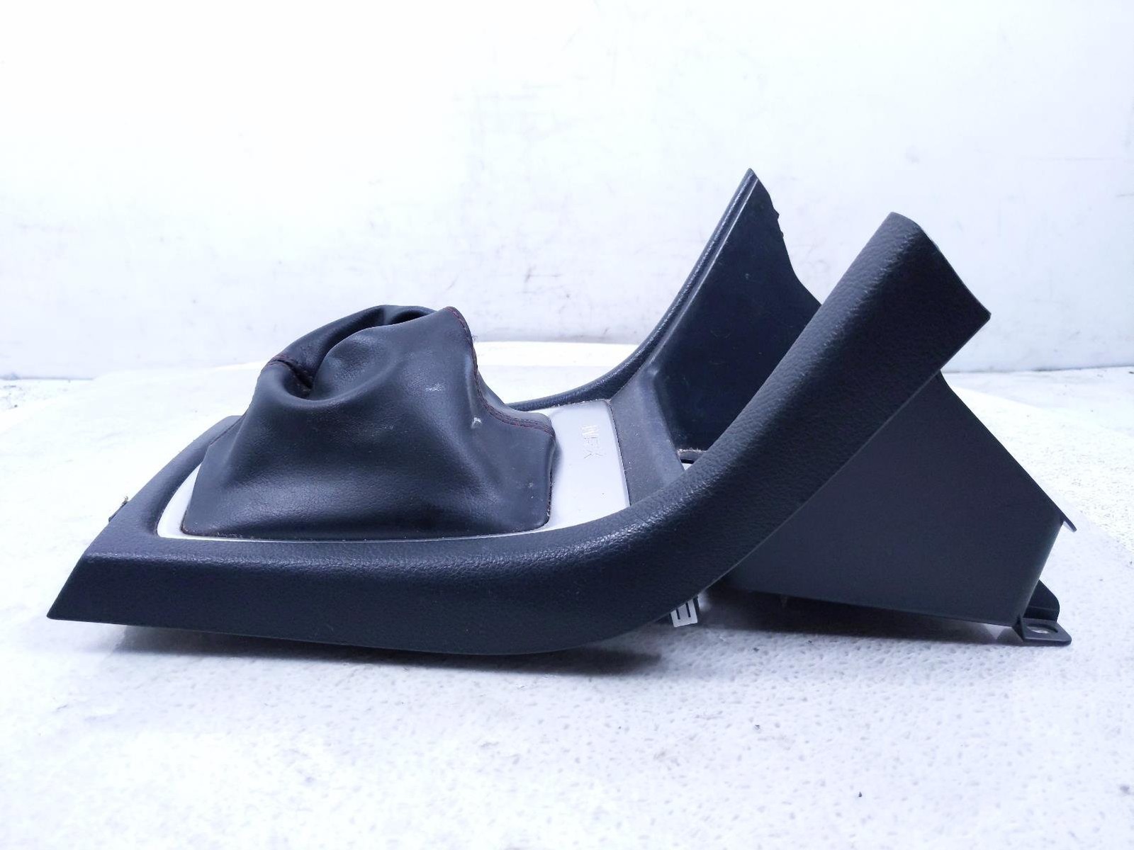 2015-2017 Subaru Wrx Shifter Panel W/Boot -Black 92121Va200