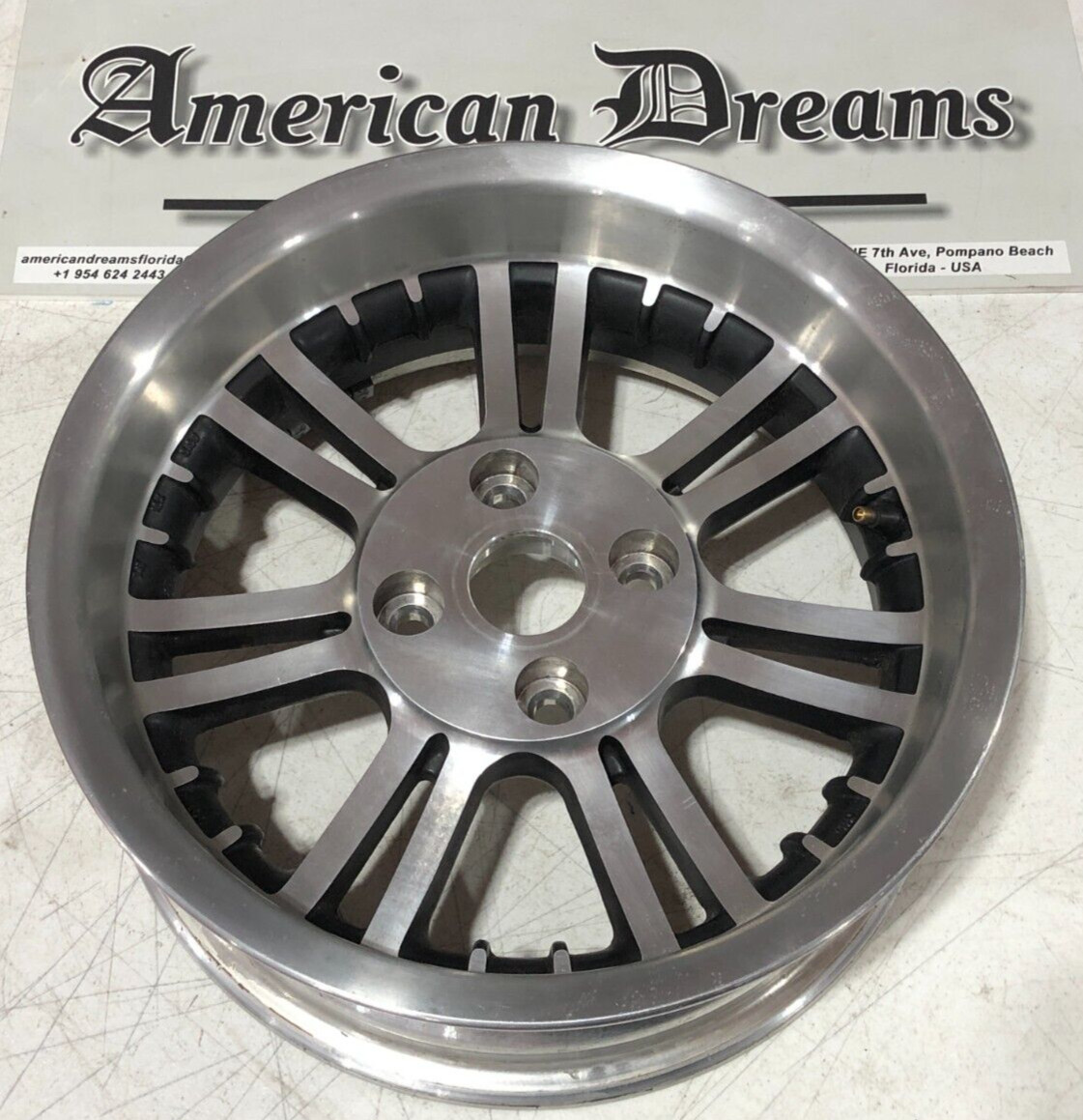 09-23 HARLEY DAVIDSON TRI GLIDE OEM REAR 15″x5.5″ RIM WHEEL 83327-09 40900070