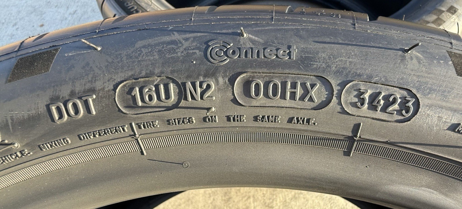 Set of TWO BRAND NEW 295/30ZR18 (98Y) Michelin Pilot Sport Cup 2 (240) Tires