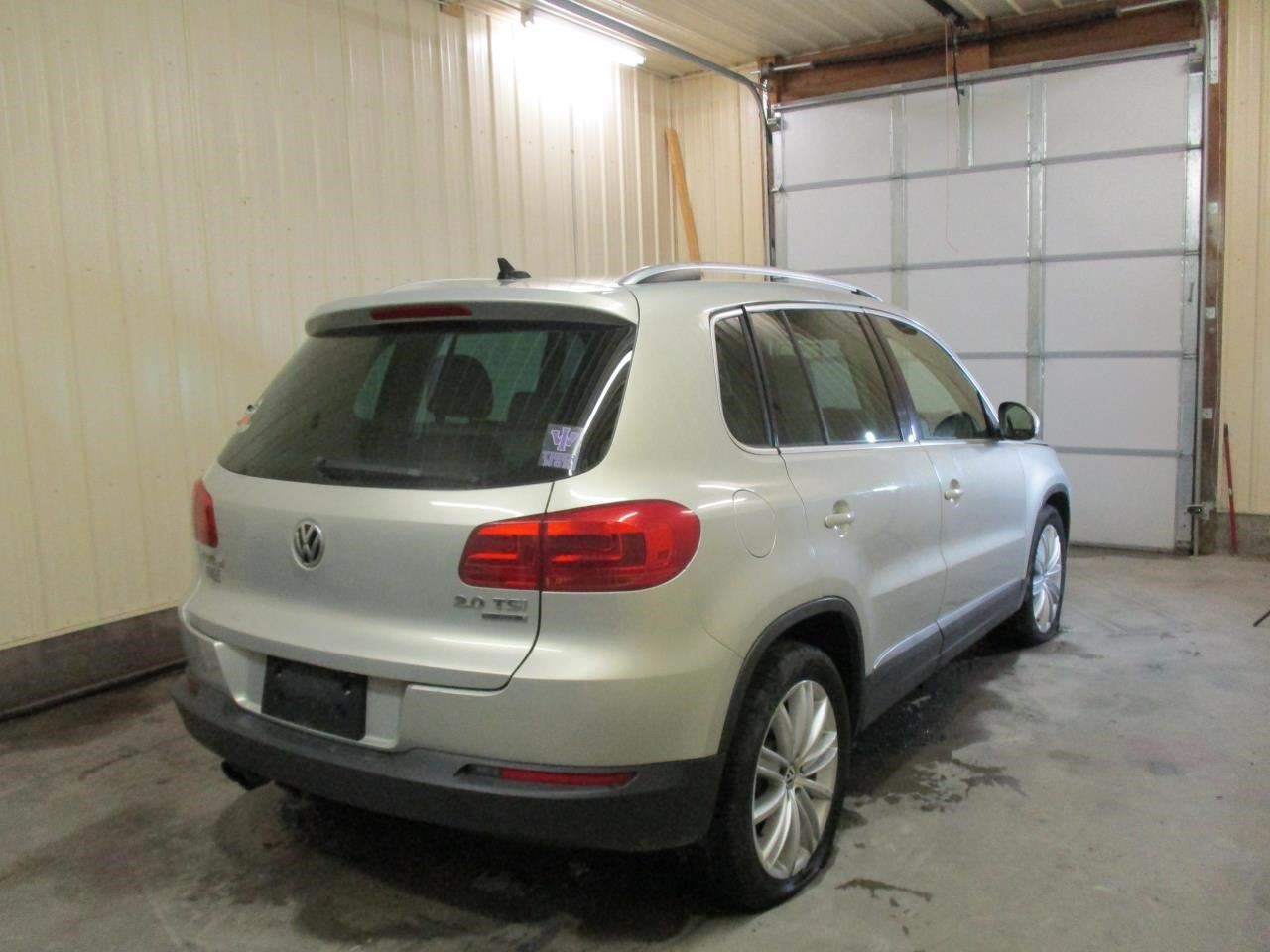 Chassis ECM Communication Interface Box Telephone Fits 12-15 TIGUAN 1729661