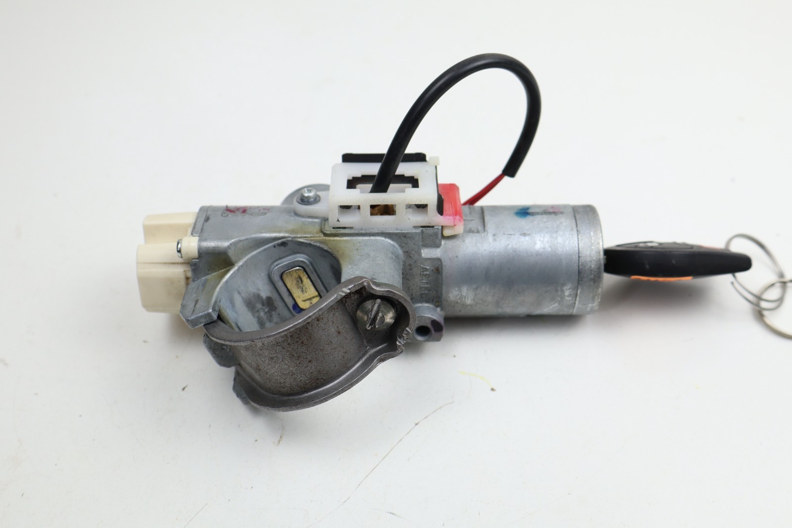 2015-2016 NISSAN VERSA IGNITION SWITCH LOCK CYLINDER W/KEY OEM