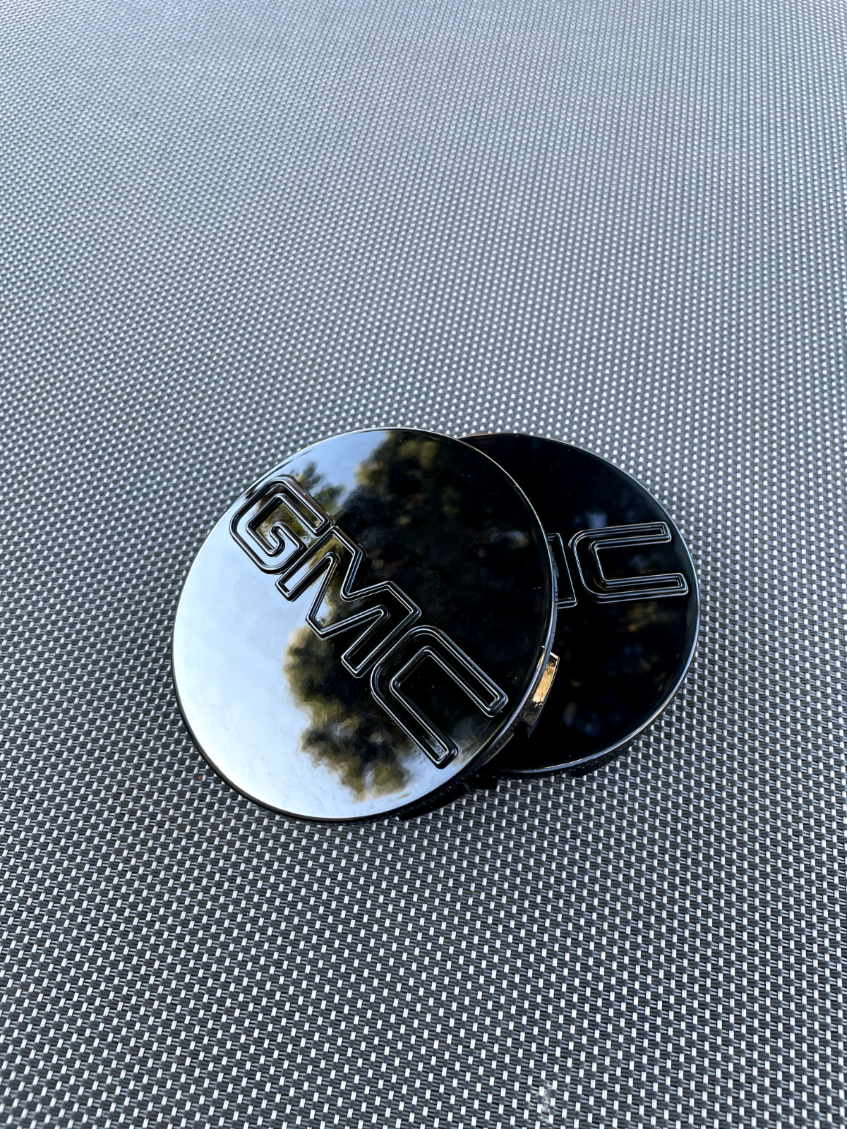 4 X GMC Glossy Black Center Caps 83MM(3 1/4″), Satisfaction Guaranteed!