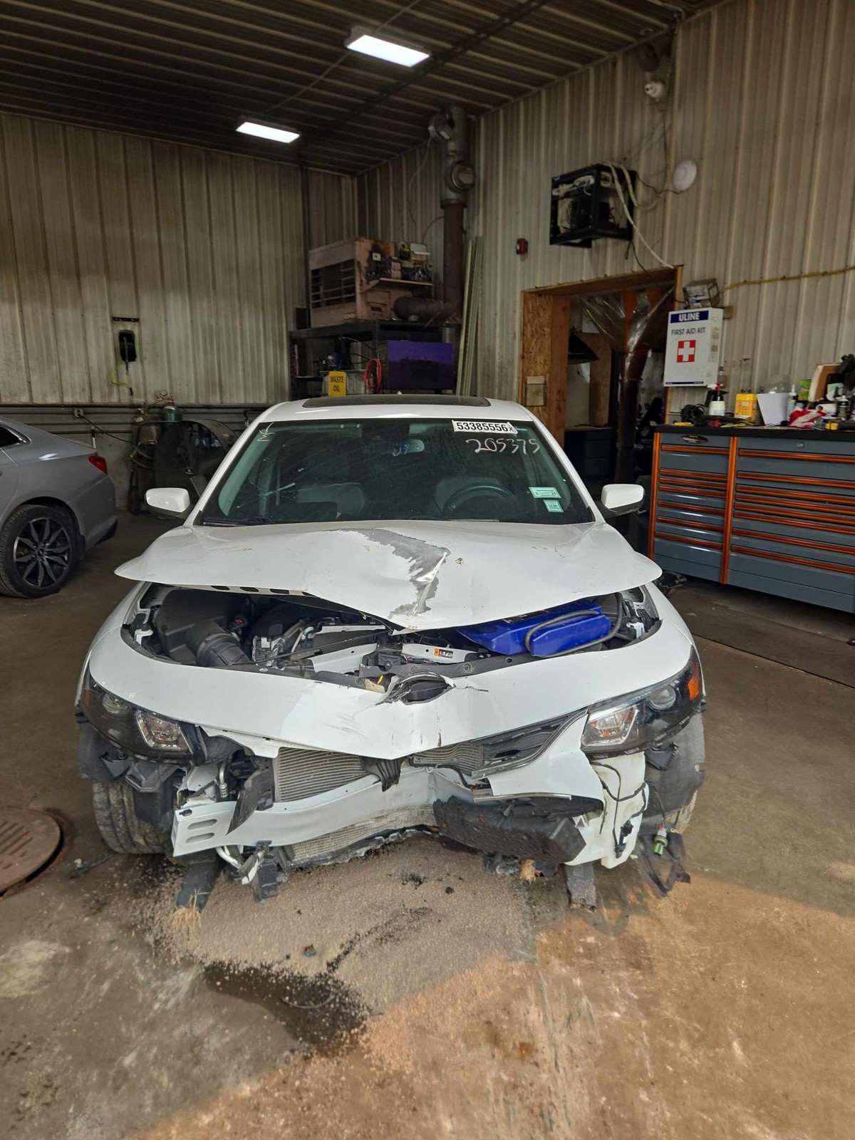 Used Front Right Door Assembly Front fits: 2018 Chevrolet Malibu VIN Z 4th digit