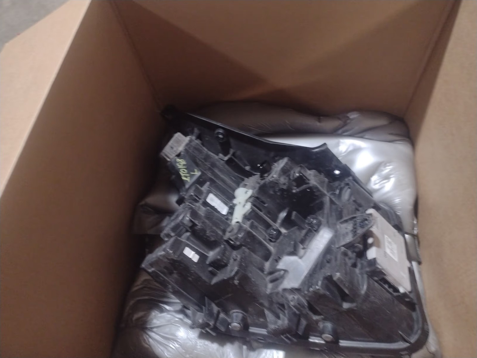 Driver Left LED Headlight 92101S2500 Fits 21-23 Santa Fe 3188650