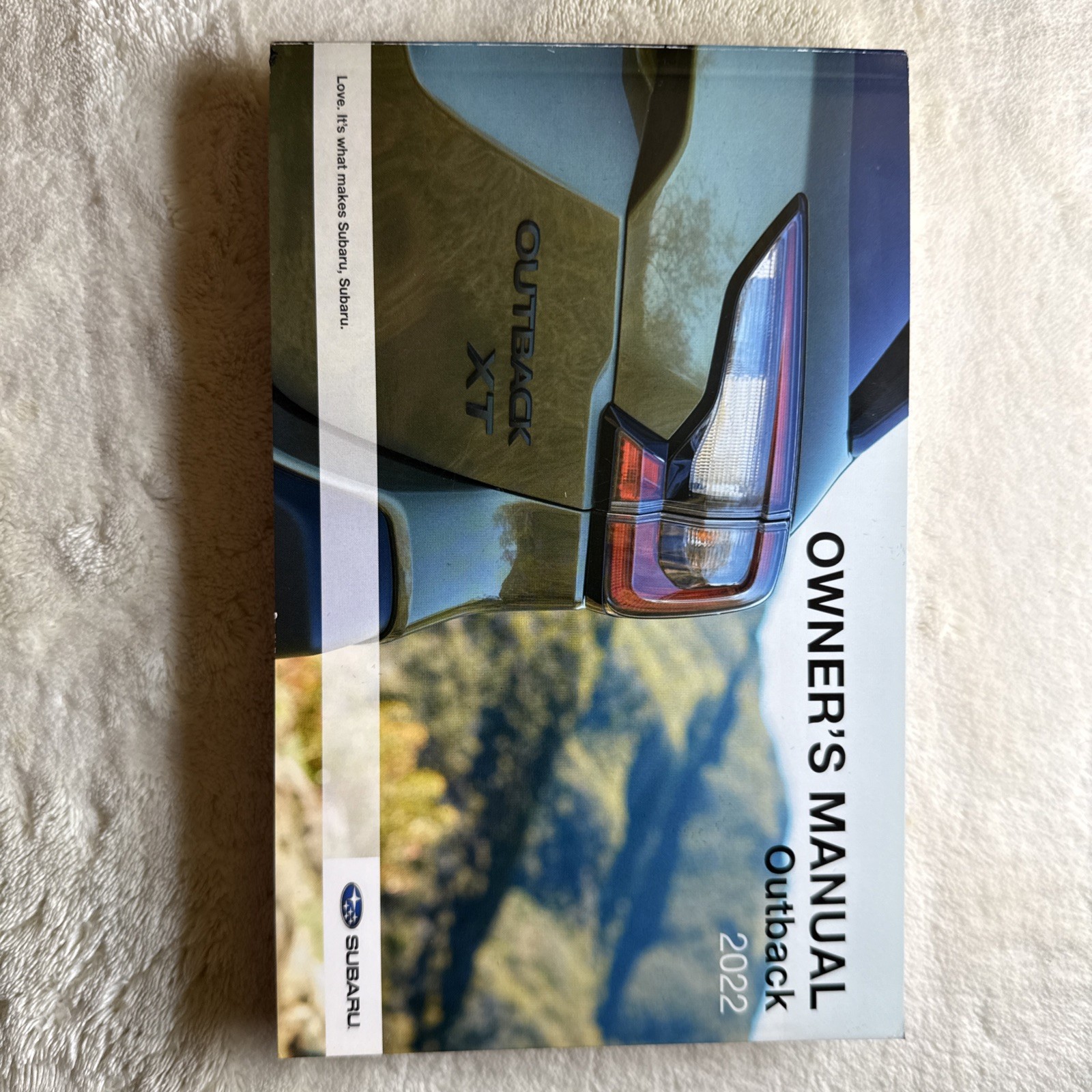 2022 Subaru Outback owners manual Set with Navigation Eyesight and Case OEM