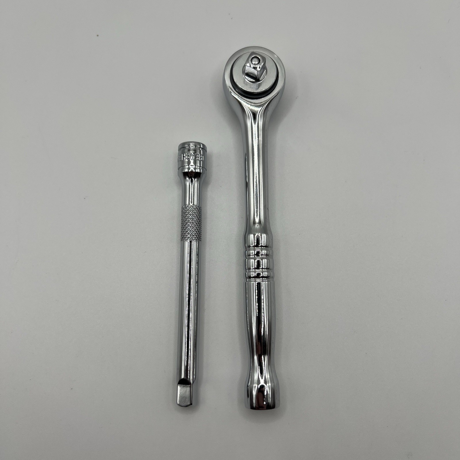 Gearhead NOS Quick Release 1/4″ Drive Ratchet and 4” Extension 2pc Set Chrome