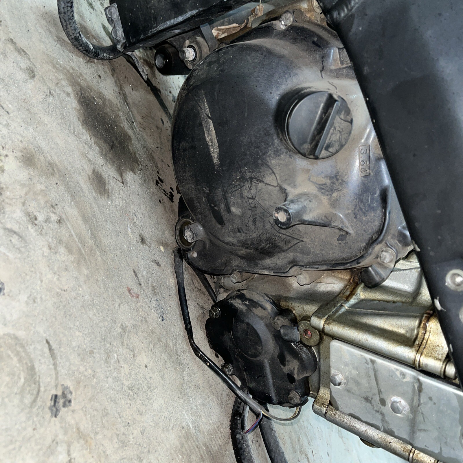 2001 01 KAWASAKI ZX750P ZX 750 ZX7R NINJA BLOWN ENGINE MOTOR FRAME CHASSIS BODY