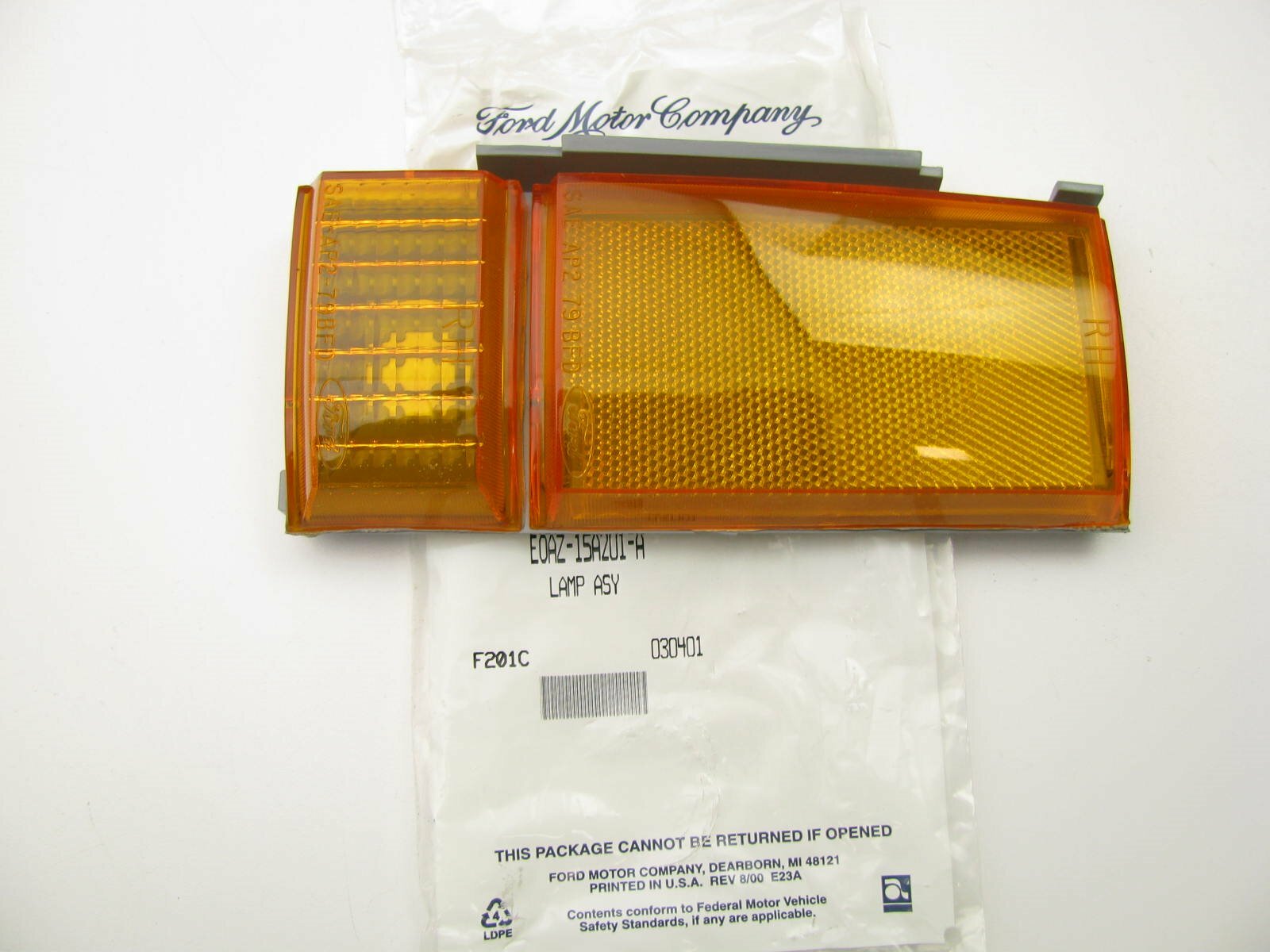 NEW GENUINE OEM Ford E0AZ-15A201-A Right Passengers Side Marker Light Lamp