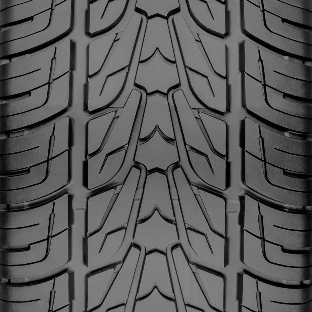 New P 305/45R22 Nexen Roadian HP 118V