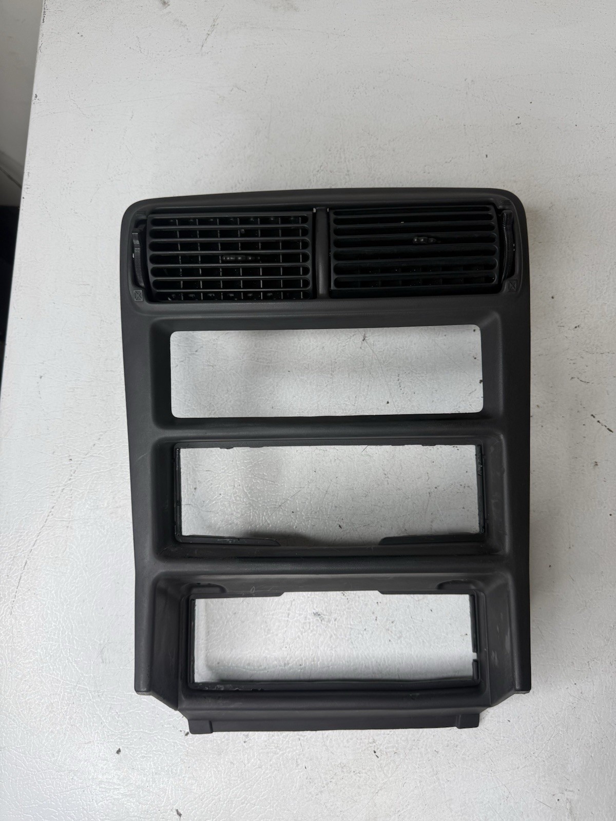 1994-2004 Mustang Radio Bezel Trim Vents Black OEM